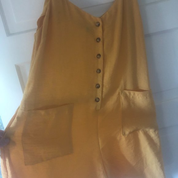 Yellow romper - Picture 2 of 3